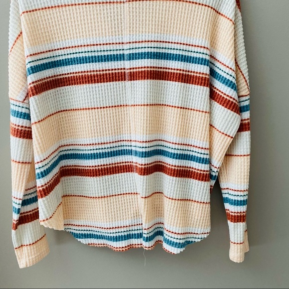 Urban Outfitters Out From Under Jojo Oversized Waffle Knit Top Sz XS - Picture 9 of 9